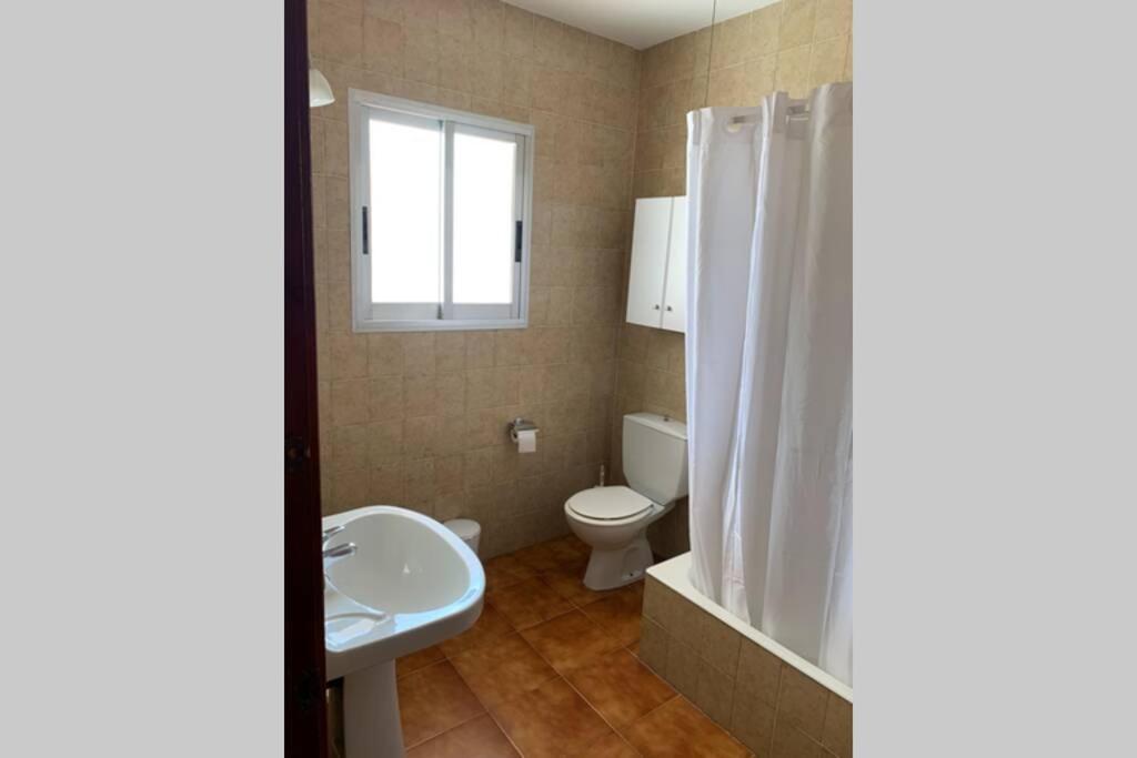 Apartamento En Playa Santo Tomas 1-5 Ес-Міджорн-Гран Екстер'єр фото
